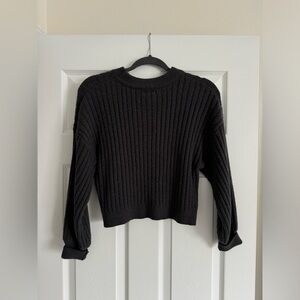 Grey cropped sweater